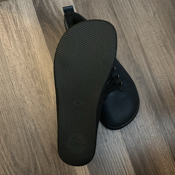 Navy Barefoot Booties size 8 Women - Picture 2 of 3